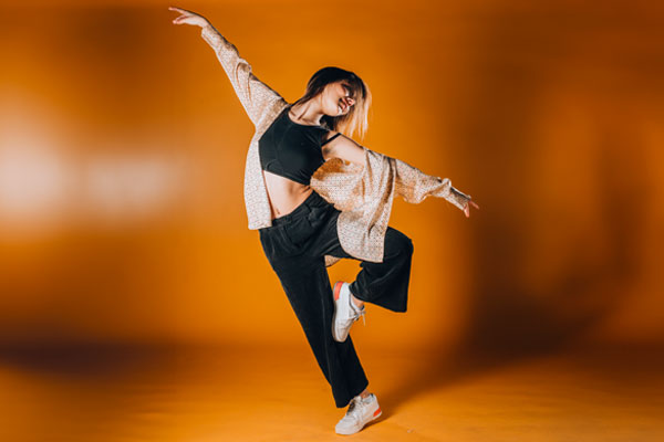 ヒップホップ hip-hop テクノ HOUSE ダンスミュージック セット NOAダンス ジャズヒップホップダンス教室 ｜女性限定のダンススクール