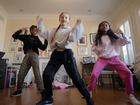 u2933761673_Students_practicing_hip-hop_dance_at_home_ - ar_43_e2e7d2a3-486e-42d0-9df9-46fe12e79643_1.png